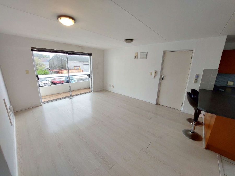 To Let 2 Bedroom Property for Rent in Lansdowne Western Cape